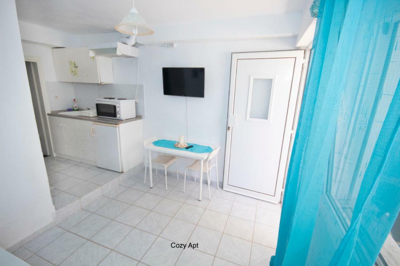 Aello Sea-Seafront Apartments สกาลา ฟูร์กาส ภายนอก รูปภาพ